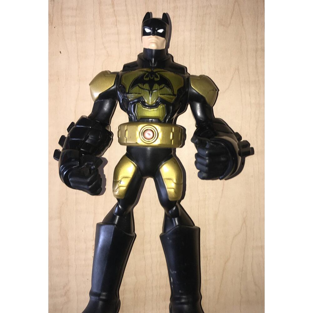 2013β Mattel 10" DC Comics Batman Action Figure Black Gold Armour NOT TESTED